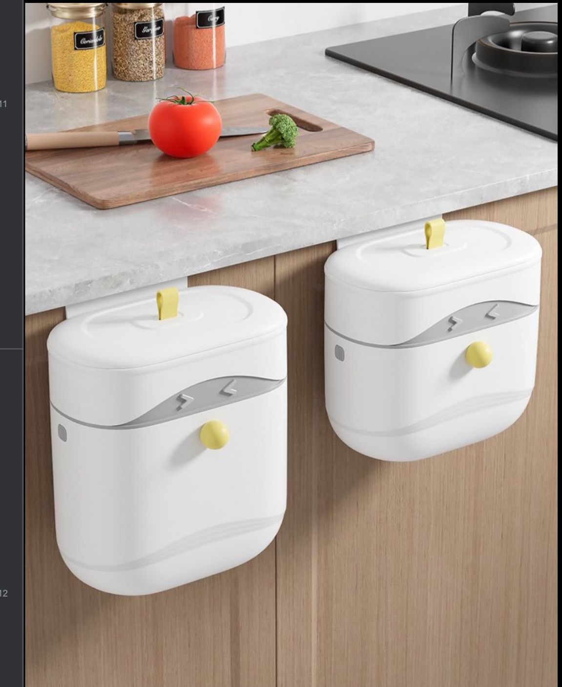 Hanging Trash Bin with Lid